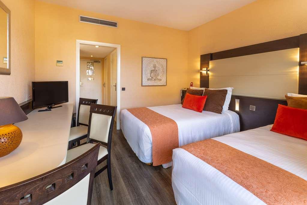 The Originals City, Hôtel Galaxie, Nice Aéroport Saint-Laurent-du-Var Habitación foto