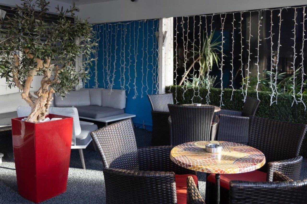 The Originals City, Hôtel Galaxie, Nice Aéroport Saint-Laurent-du-Var Exterior foto